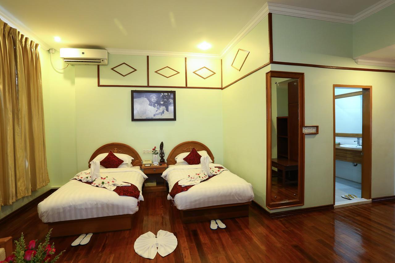 Hotel Dingar Мандалай Экстерьер фото